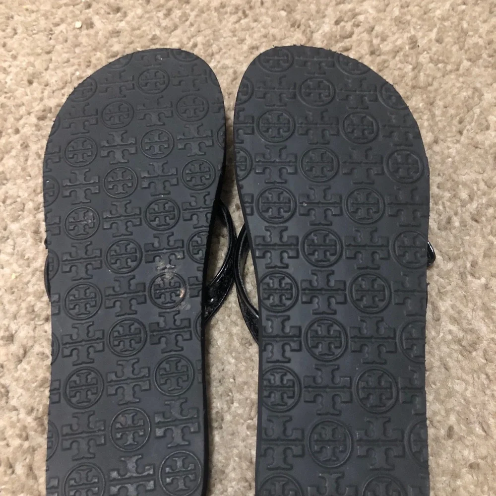 Tory Burch Black Patent Jelly Bow Flip Sandals( Sparkles)Size 7Great conditions